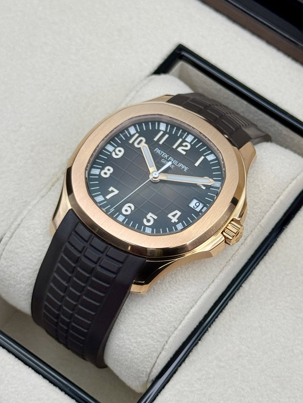 Patek Philippe Aquanaut 40.8mm 5167R-001 Rose Gold Brown Dial