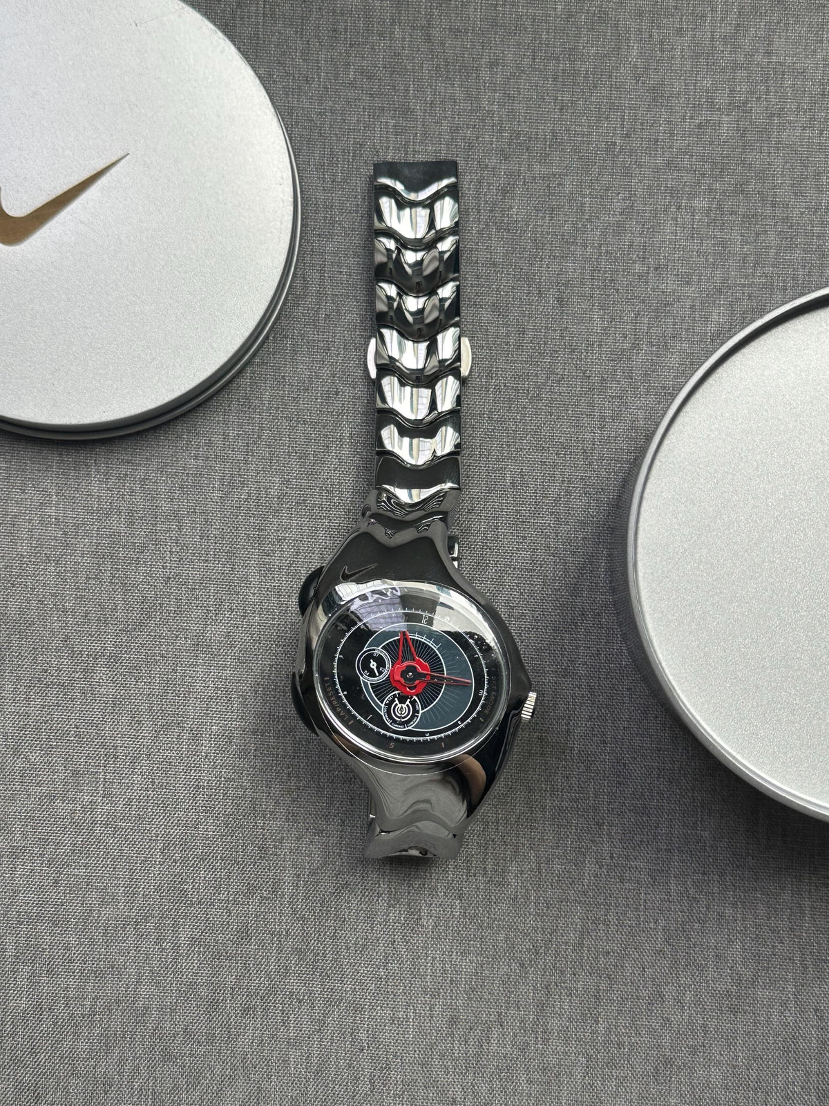 Nike Triax Chronograph Watch Silver Red Dial – Vintage Stainless Steel Sports Watch, Rare Collectible Timepiece